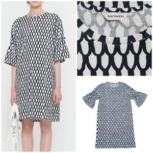 Marimekko Geodesia Pikku Suomu dress Straight cut loose ruffle sleeves Knee XS